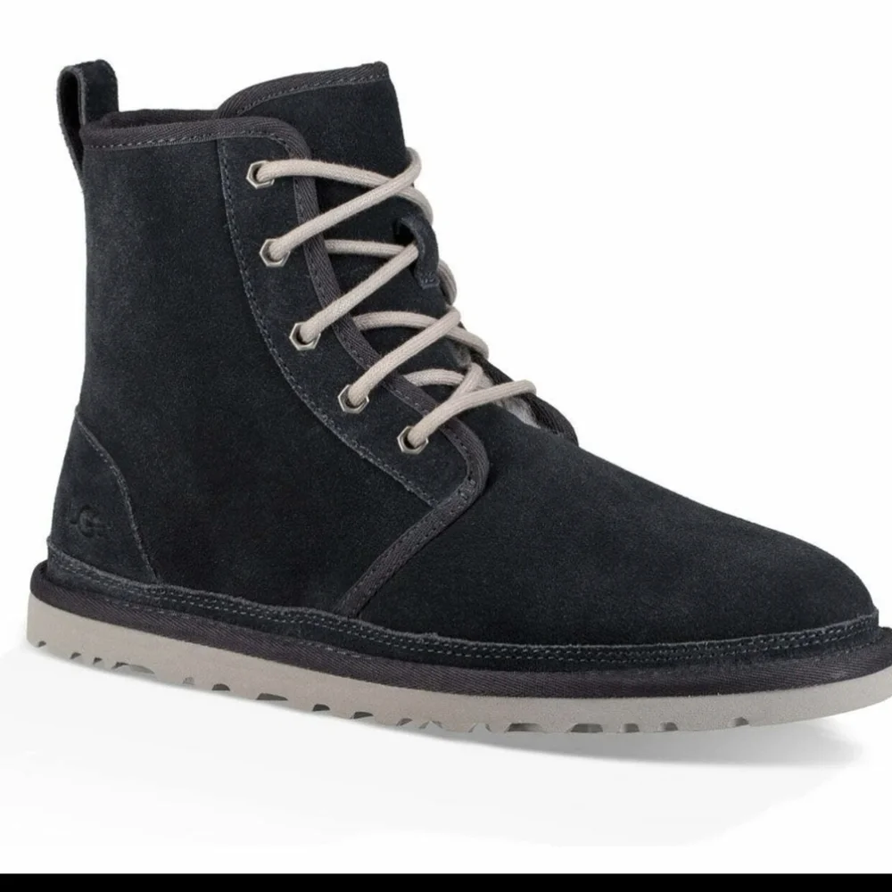UGG Men's Sz. 12 Neumel Unlined Leather Chukka Boot In Dark Blue